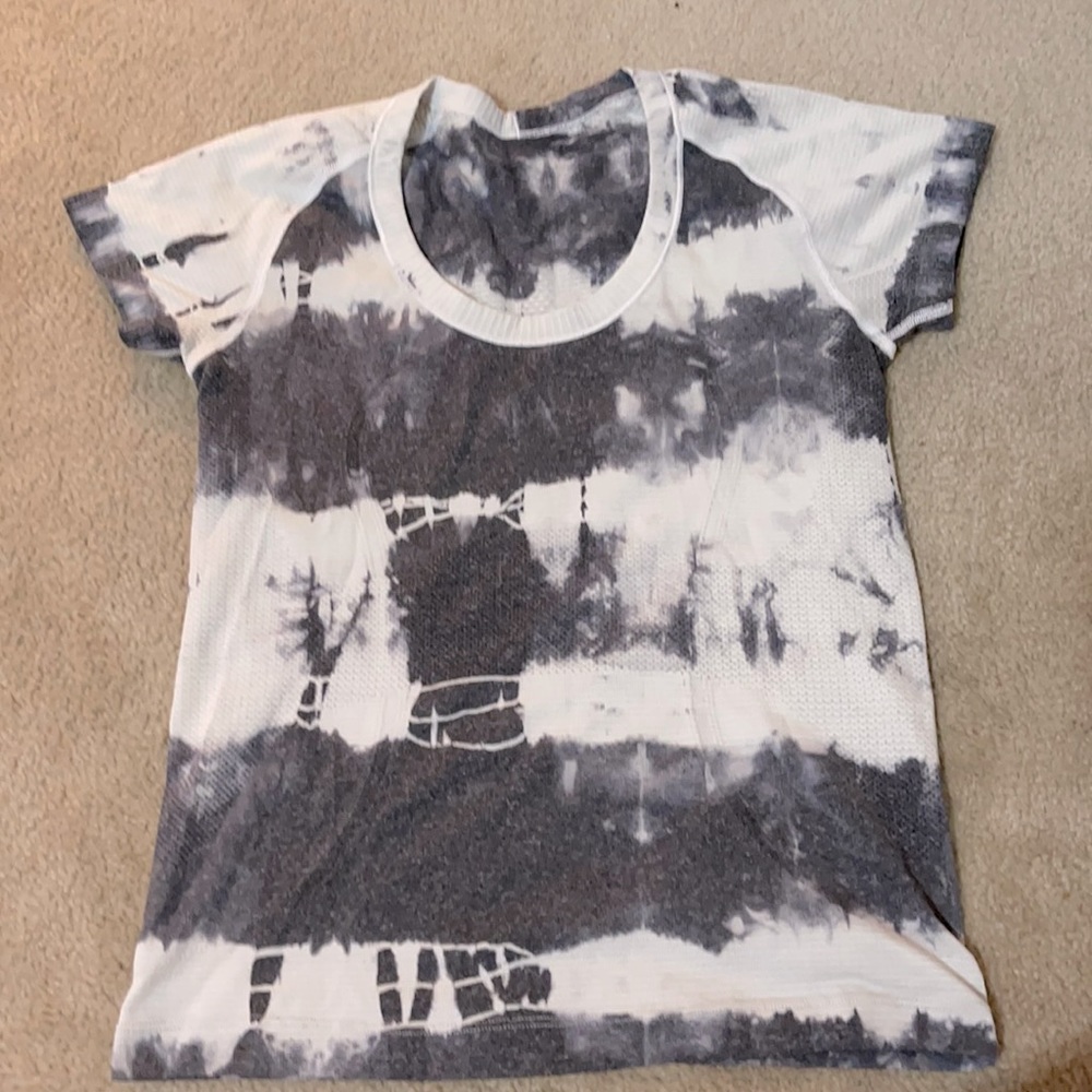 LULULEMON swiftly tech tie dye shirt